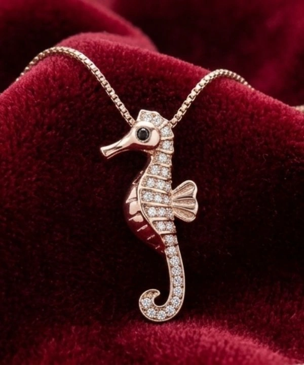 Pendant Chain Photography